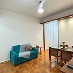 Lindo Apartamento A 3 Minutos Da Praia R.C 161/1104